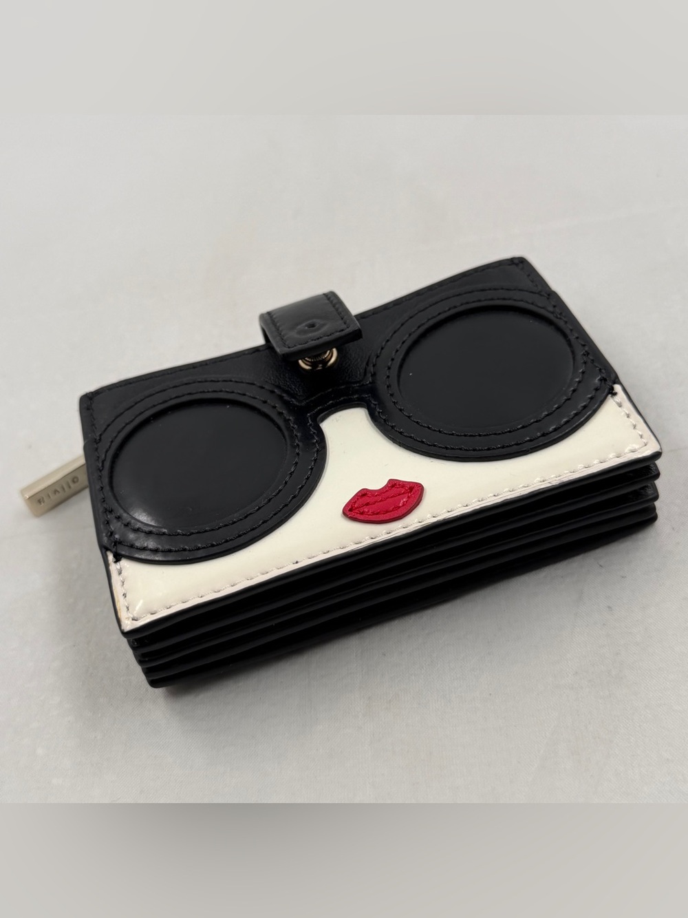 Alice + Olivia Stace Face Accordion Card Case